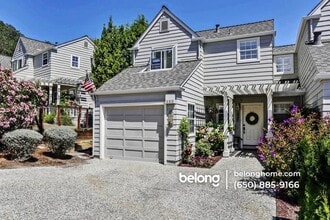 Building Photo - 812 Isbel Ct