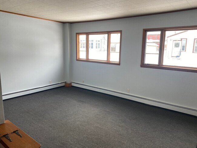 Living Room - 529 Penora St