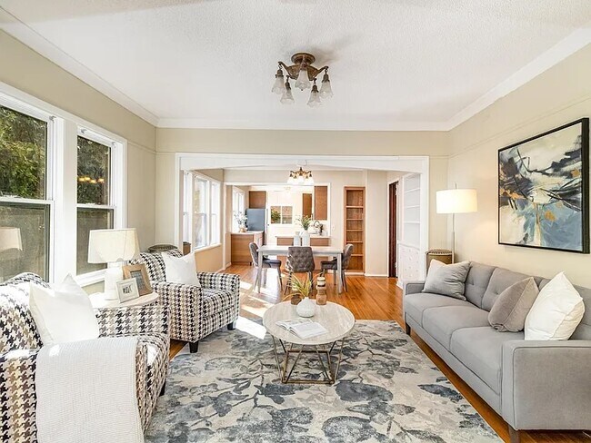 Foto del edificio - 2416 34th Ave S