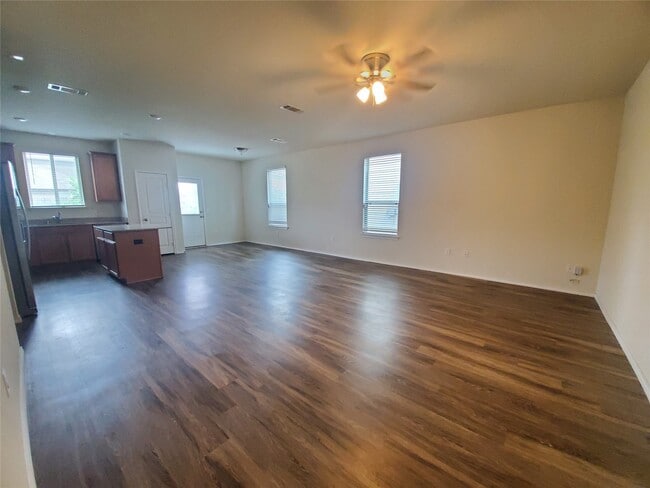 Building Photo - 14614 Sierra Garden Dr