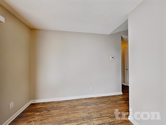 Foto del edificio - 3008 Westwinds Ct