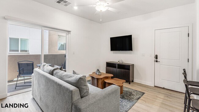 Foto del edificio - 2555 N Rancho Dr