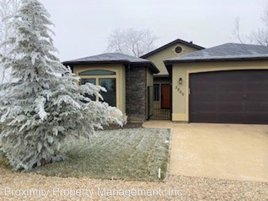 Foto principal - 3 br, 2 bath House - 5865 N. Black Cat Road