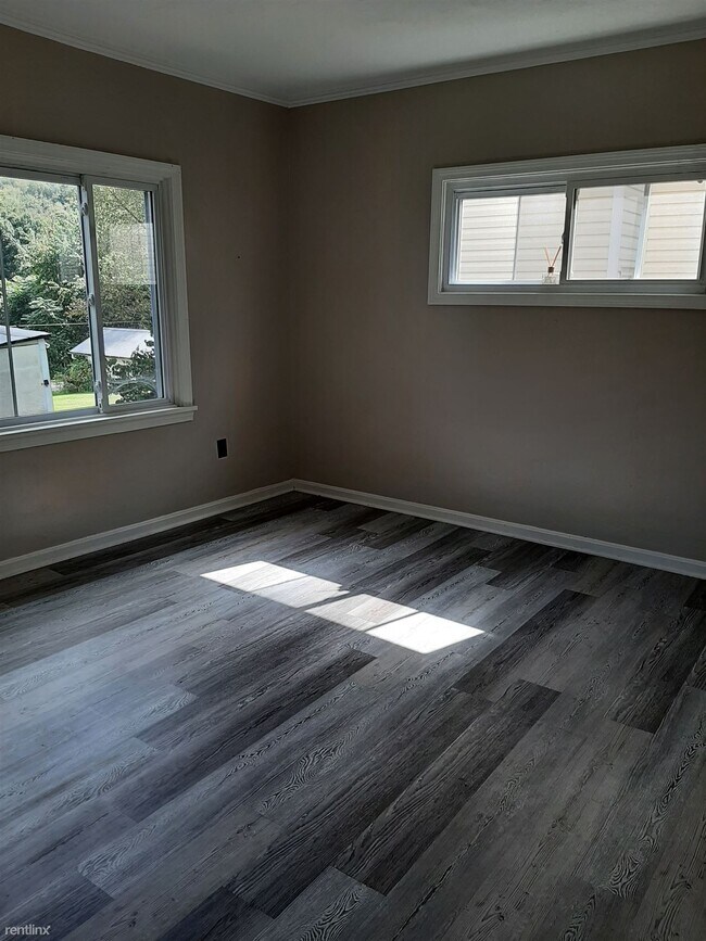 Foto del edificio - 3 br, 1 bath House - 820 3rd Street