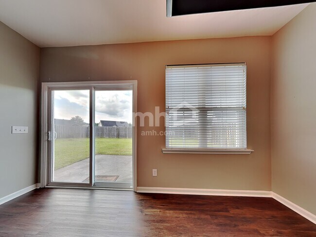 Building Photo - 144 Pine View Crossing