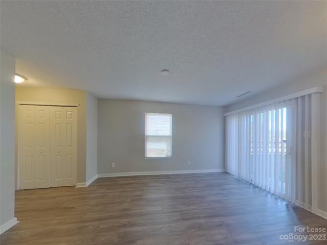Building Photo - 12825 Silvaire Farm Rd