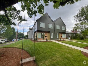 Building Photo - 5685 N Willamette Blvd