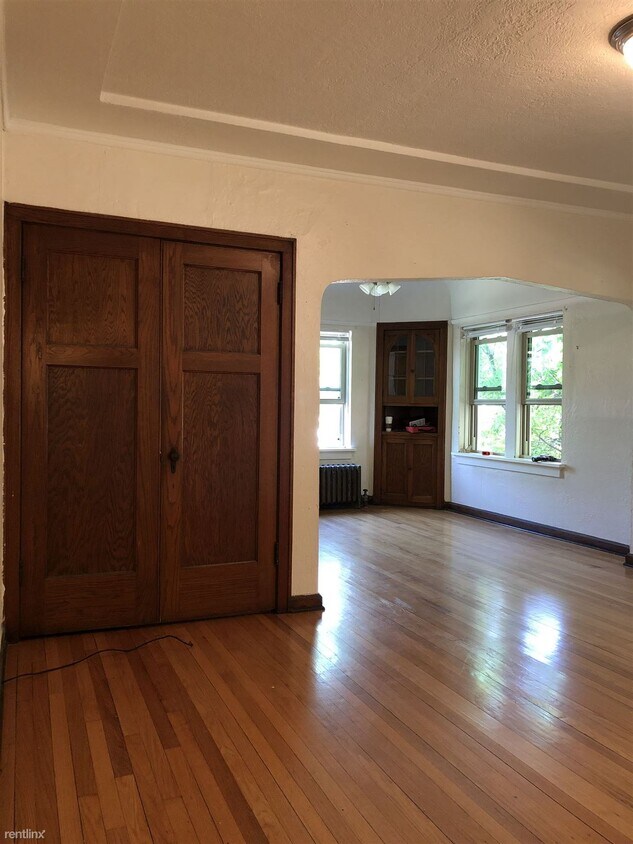 Foto principal - 2581 S Austin St