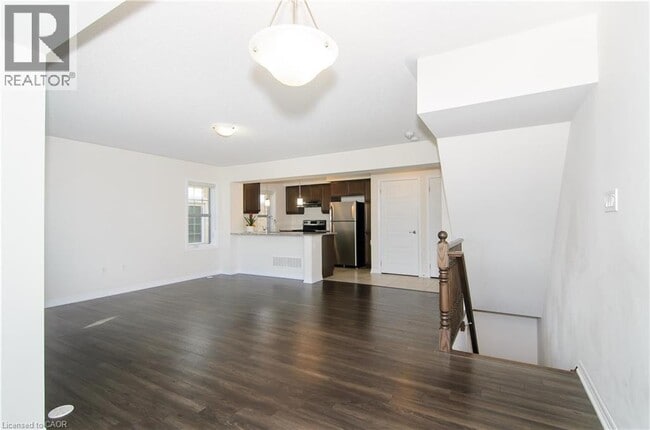 Building Photo - 3070 Gardenia Gate