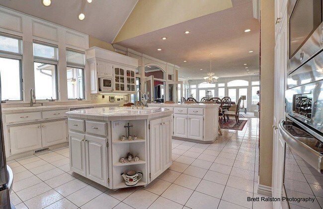 Building Photo - 16068 Serenity Point Ln