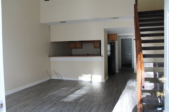 Foto del edificio - 2151 Sandpiper St