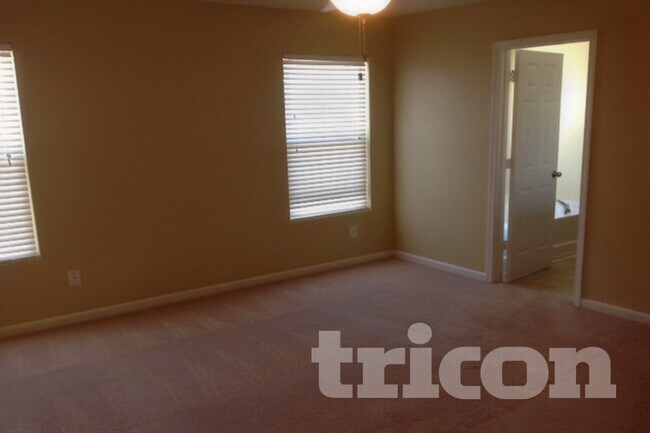 Foto del edificio - 10007 Bristley Rd