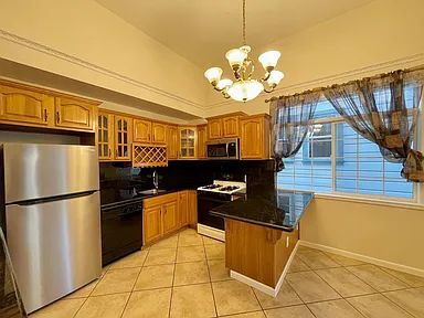 Foto del edificio - "Charming 2-Bed, 2-Bath Haven in the Heart of San Francisco!"