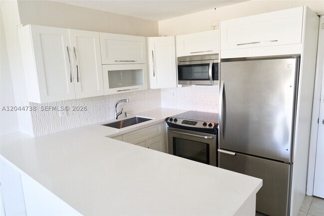 Foto del edificio - 3000 N Ocean Blvd