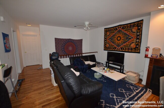 Foto del edificio - 486 Massachusetts Ave