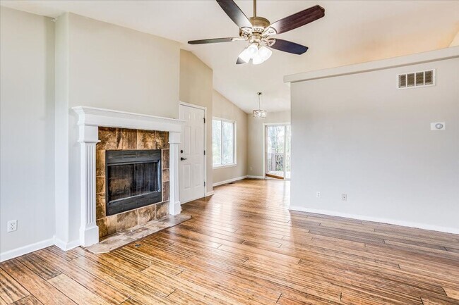 Building Photo - 2 weeks free!! South Wichita Gem! Save $$ ...