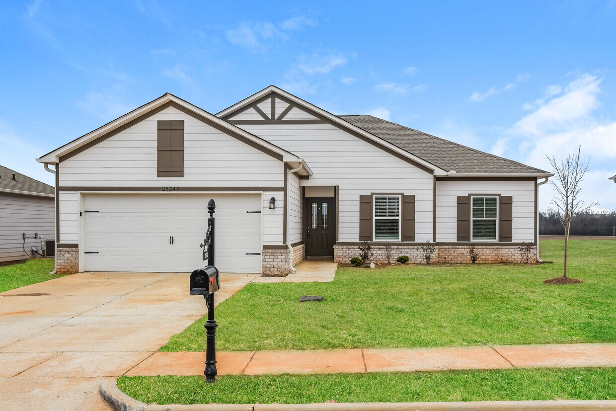 Primary Photo - 26240 Valley Ridge Rd, Madison, AL