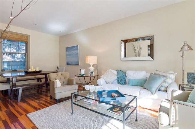 Foto del edificio - 364 Bellevue Ave