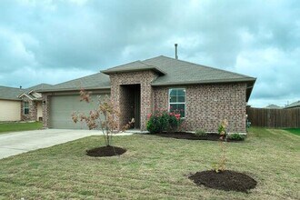 Building Photo - 232 Voss