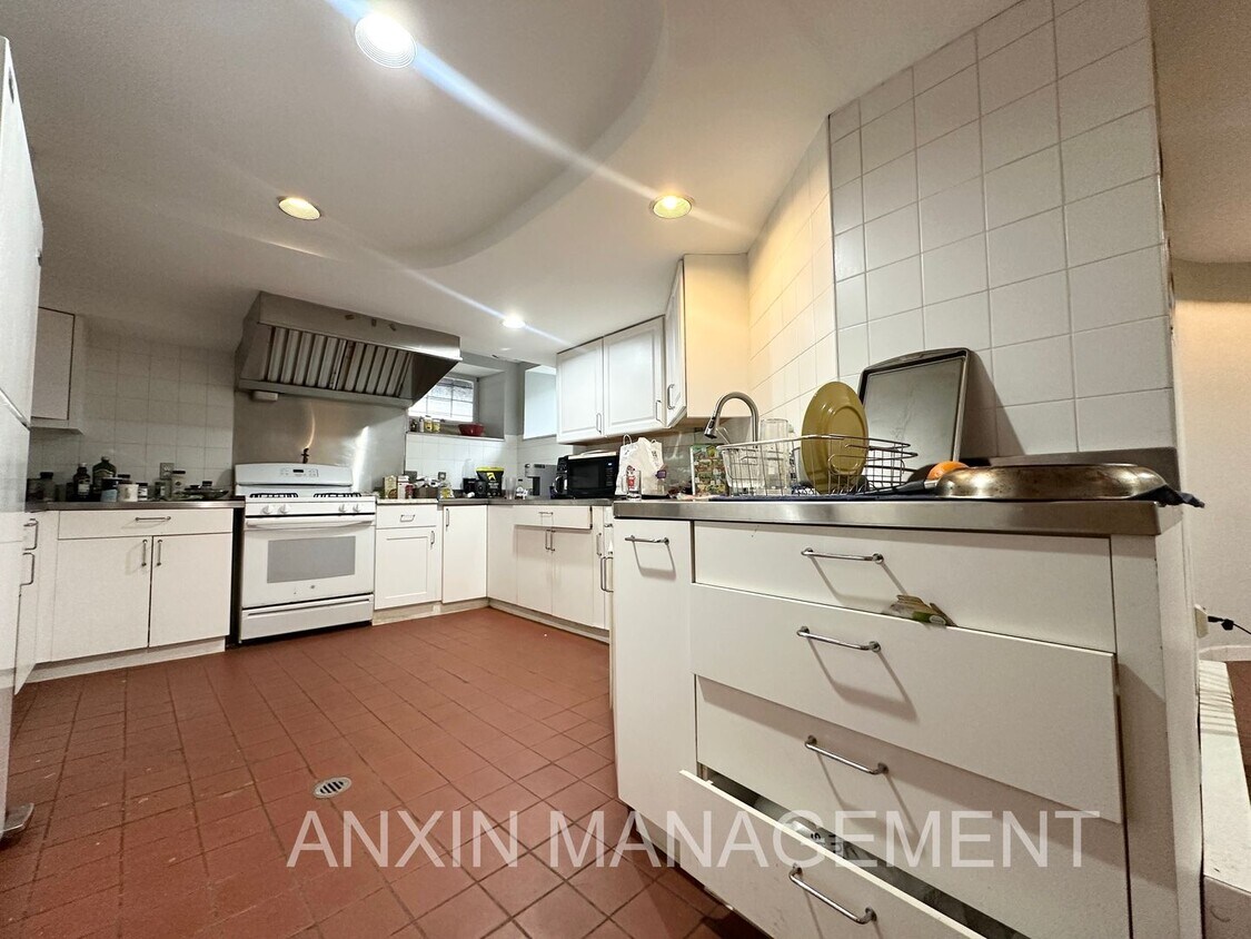 Foto principal - 71 Gardner St