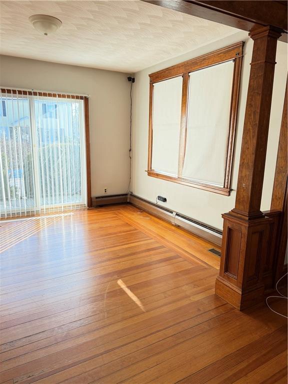 Building Photo - 110 Burbank St