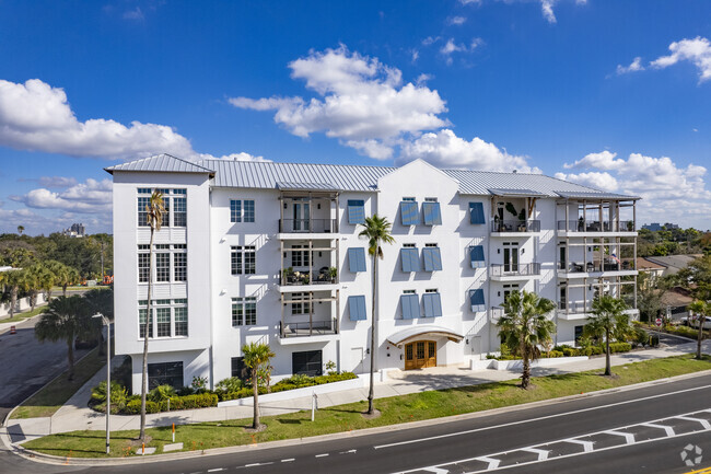 91 E Davis Blvd Tampa, FL 33606 - Cadillac Apartments
