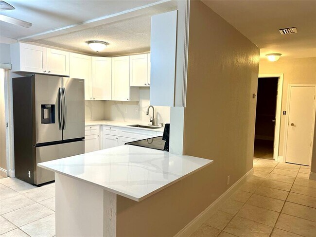 Foto del edificio - 7907 SW 3rd St