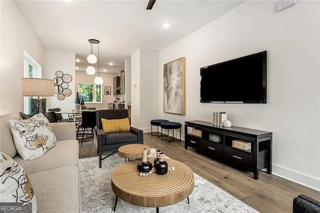 Foto del edificio - 1436 Walker Pl SE