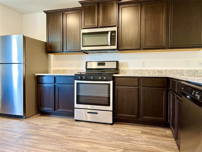 Building Photo - 4027 Trail de Paris