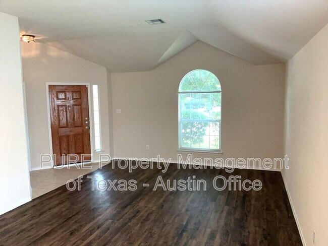 Foto del edificio - 406 Pecan Grove Dr