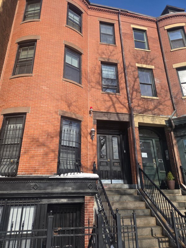 Building Photo - 767 Tremont St