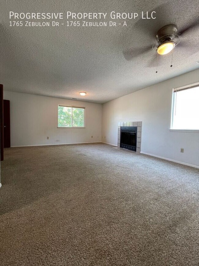 Building Photo - 1765 Zebulon Dr