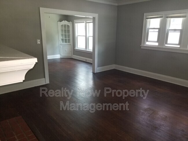 Foto del edificio - 3149 E Derbyshire Rd