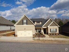 Building Photo - 105 Flowing Trail