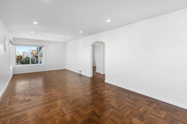 Building Photo - 1900 Lane St