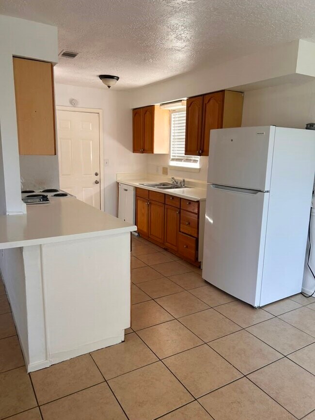 Foto del edificio - 6514 Summer Ridge Dr