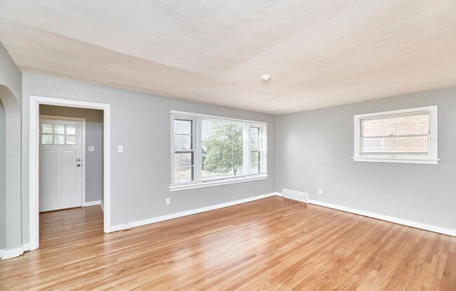 Foto del edificio - 7361 Melrose Ave