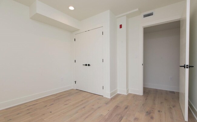 Foto del edificio - 2431 Frankford Ave