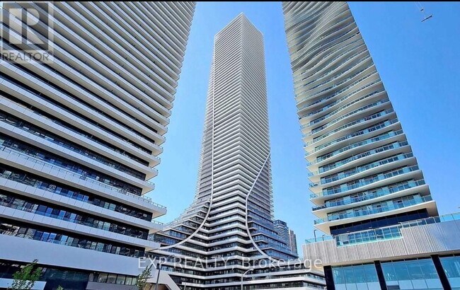 Photo du bâtiment - 30 Shore Breeze Dr