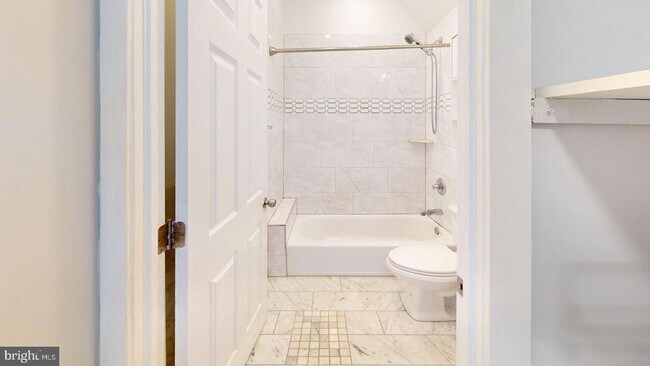 Foto del edificio - 1401 S 20th St