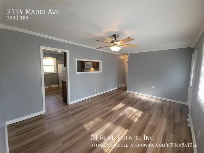 Foto del edificio - 2134 Maddi Ave