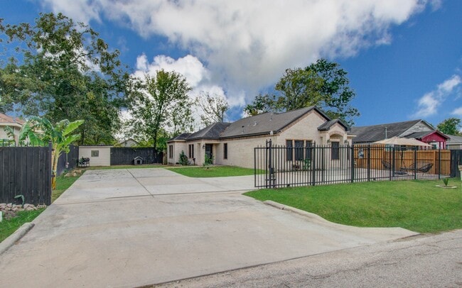 Foto del edificio - 8040 Howton St