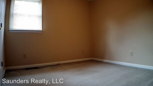Building Photo - 3 br, 2 bath House - 1460 Benbow St