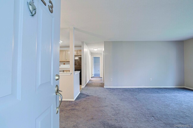 Building Photo - 106 Cartwheel Ct