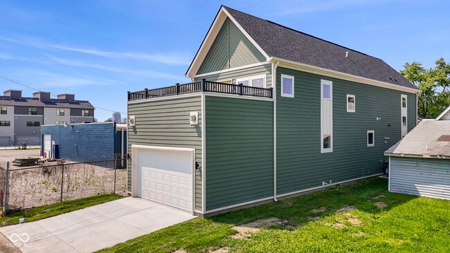 Building Photo - 1405 Deloss St