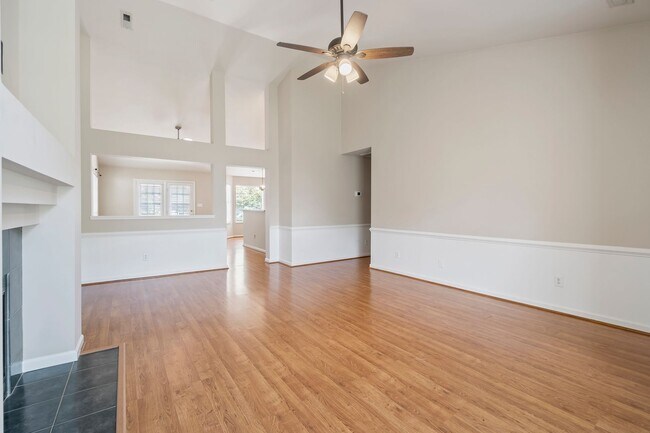 Building Photo - Beautiful 3 Bedroom Ranch Home Located In Ballantyne Area