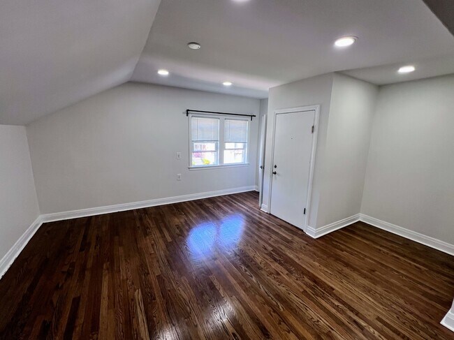 Foto del edificio - 2303 N 74th Ave