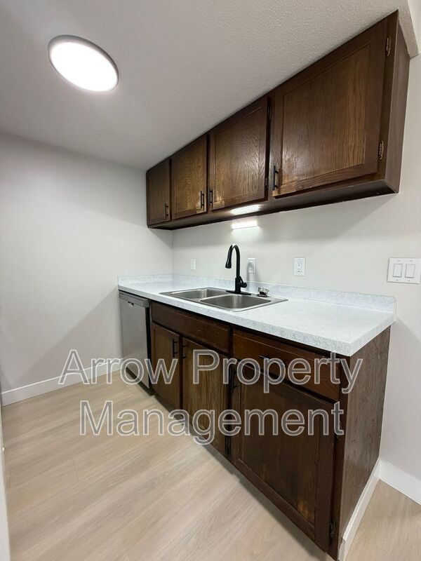 Foto del edificio - 3629 N 60th St