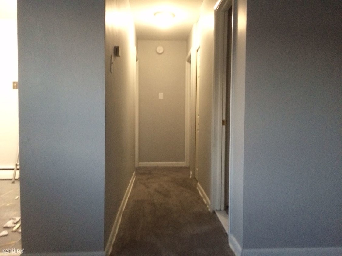 Primary Photo - 1 br, 1 bath Apartment - Park Manor Apts B5