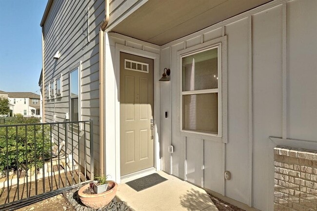 Foto del edificio - 7416 Travertine Spring Dr